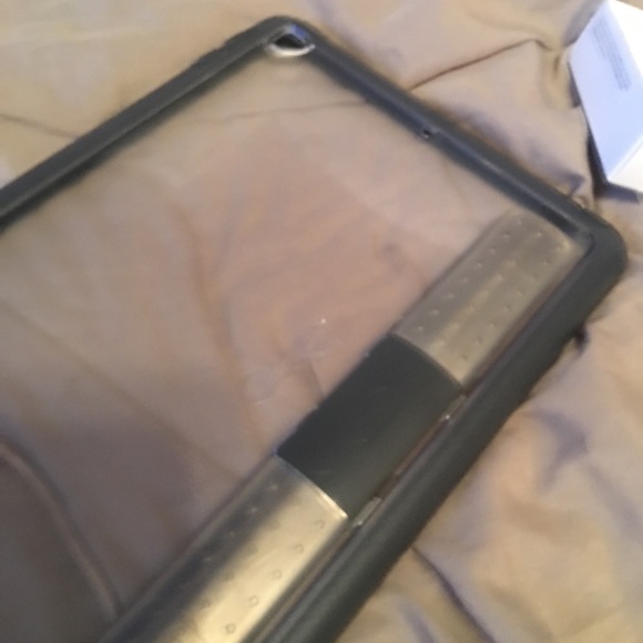 Case Otterbox /for iPad/gen 6/ 5/9.7” Good Cond - Picture 5 of 7